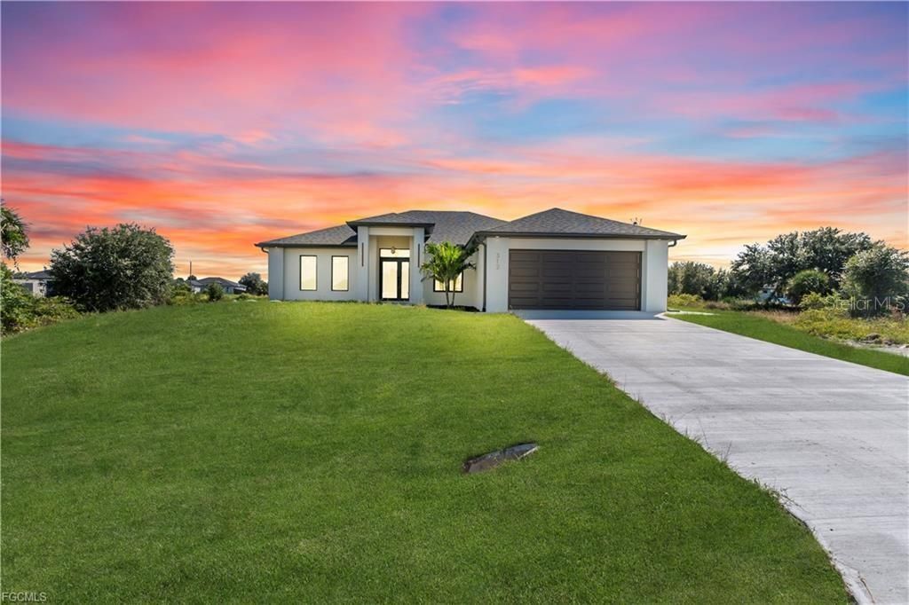 For Sale: $374,900 (3 beds, 2 baths, 1629 Square Feet)