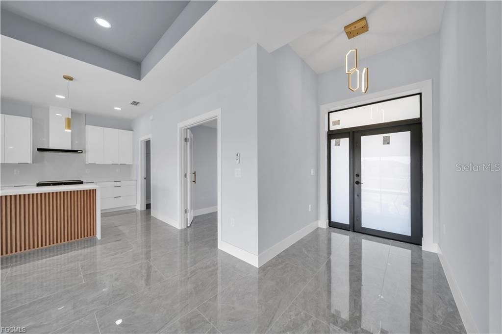 For Sale: $374,900 (3 beds, 2 baths, 1629 Square Feet)