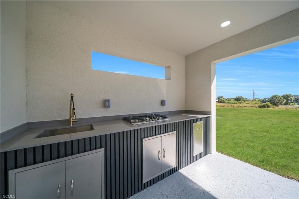 For Sale: $374,900 (3 beds, 2 baths, 1629 Square Feet)