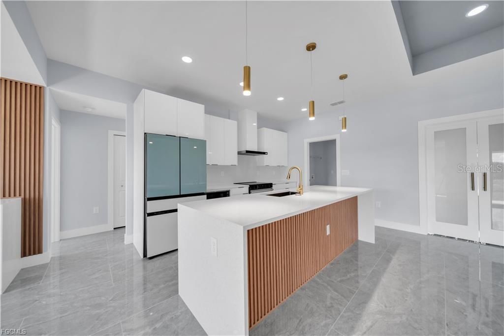 For Sale: $374,900 (3 beds, 2 baths, 1629 Square Feet)