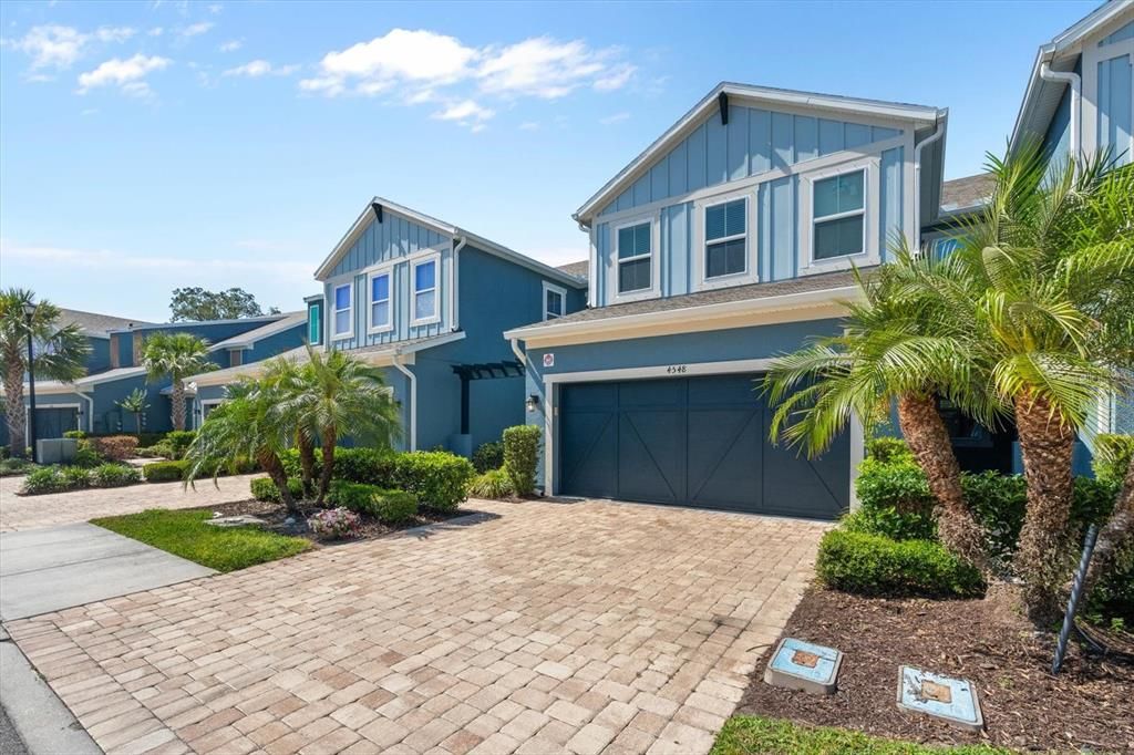 For Sale: $389,900 (3 beds, 2 baths, 2366 Square Feet)