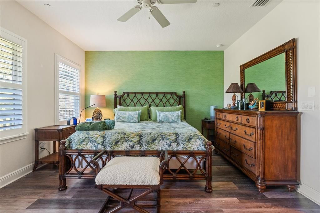 For Sale: $389,900 (3 beds, 2 baths, 2366 Square Feet)