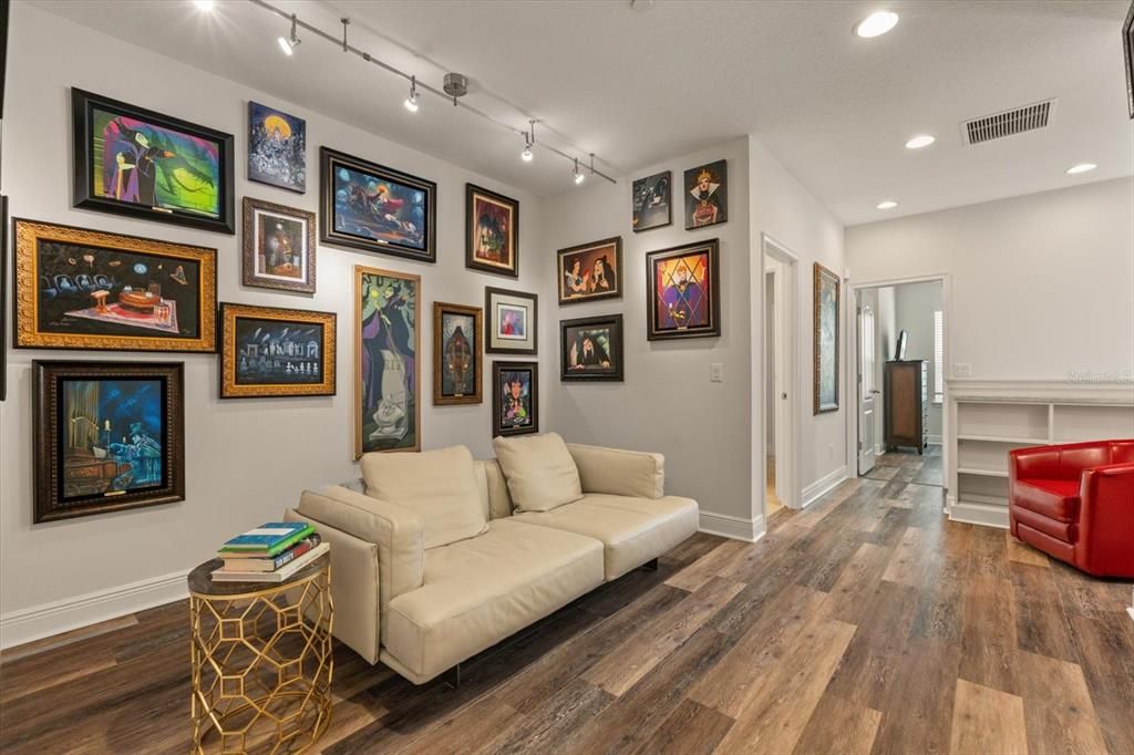 For Sale: $389,900 (3 beds, 2 baths, 2366 Square Feet)