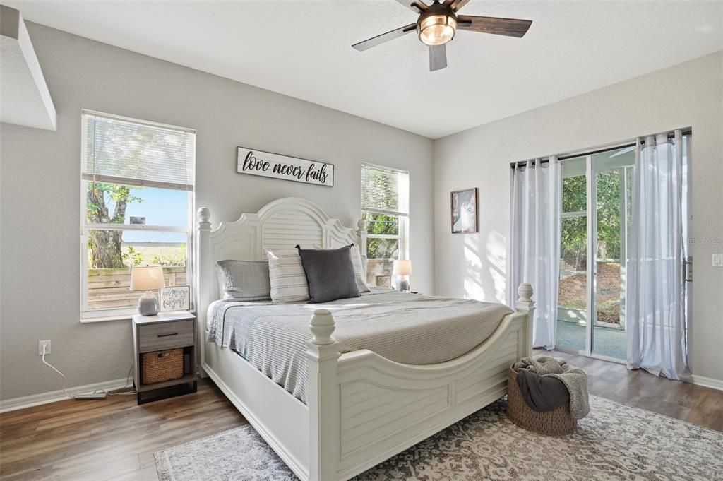 Activo con contrato: $625,000 (5 camas, 3 baños, 3624 Pies cuadrados)