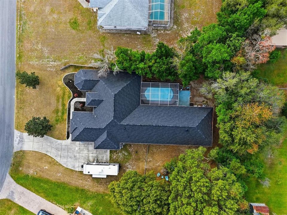 Activo con contrato: $625,000 (5 camas, 3 baños, 3624 Pies cuadrados)