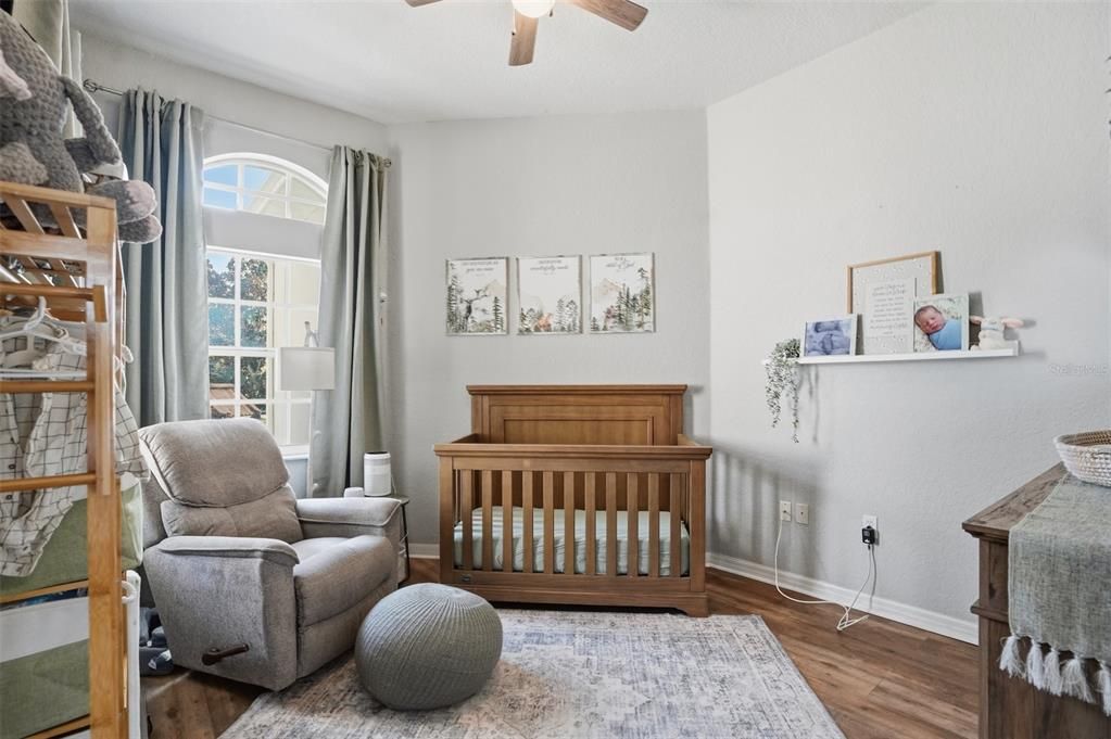 Activo con contrato: $625,000 (5 camas, 3 baños, 3624 Pies cuadrados)