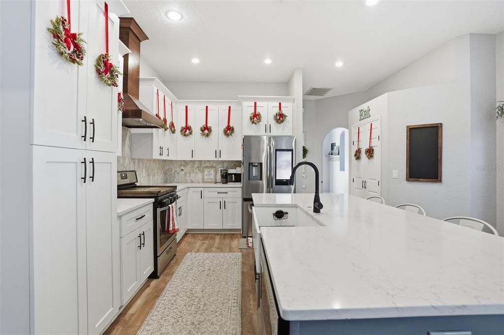 Activo con contrato: $625,000 (5 camas, 3 baños, 3624 Pies cuadrados)