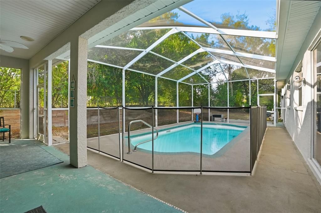 Activo con contrato: $625,000 (5 camas, 3 baños, 3624 Pies cuadrados)