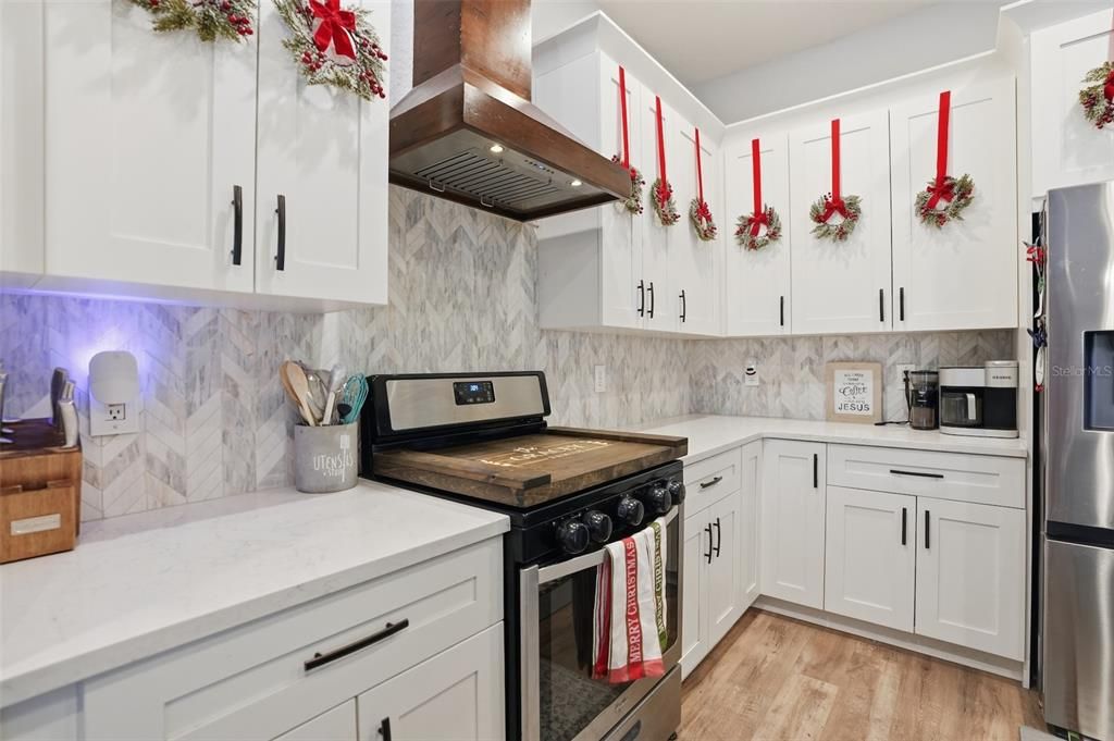 Activo con contrato: $625,000 (5 camas, 3 baños, 3624 Pies cuadrados)