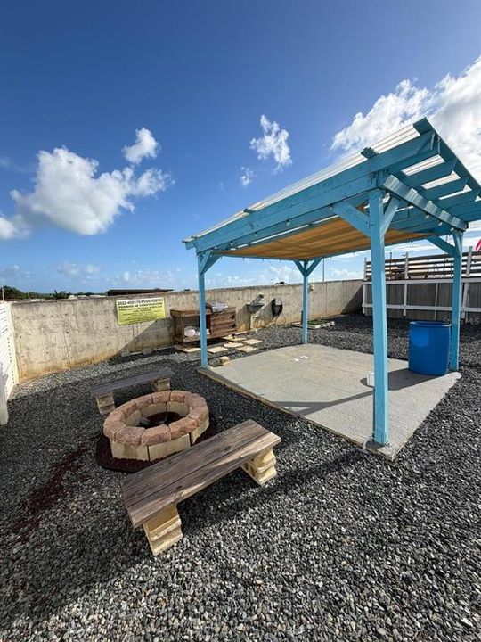 待售: $275,000 (2 贝兹, 2 浴室, 600 平方英尺)