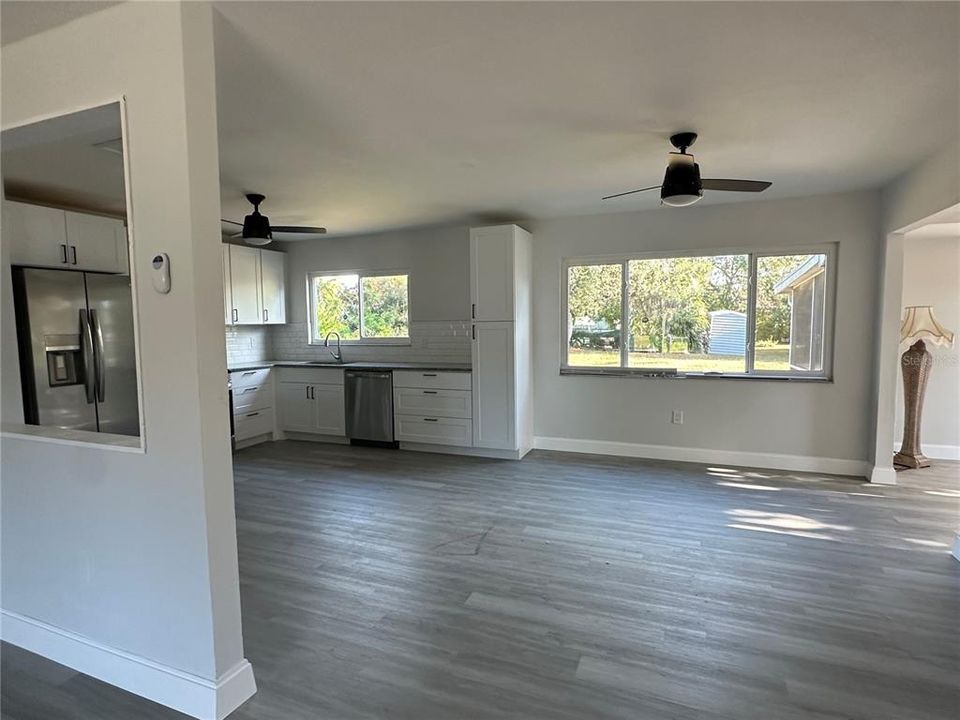 待售: $239,900 (3 贝兹, 2 浴室, 1320 平方英尺)