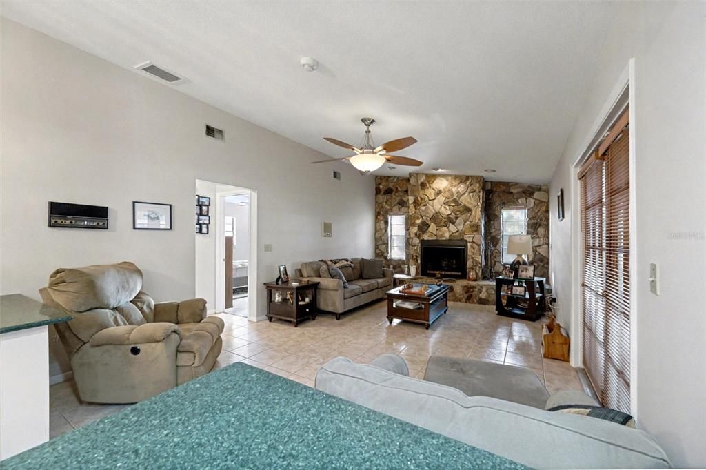 For Sale: $525,000 (3 beds, 2 baths, 1757 Square Feet)