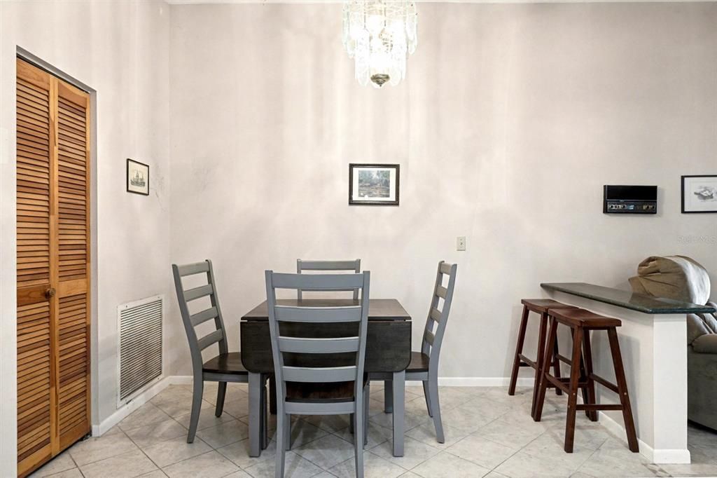 For Sale: $525,000 (3 beds, 2 baths, 1757 Square Feet)