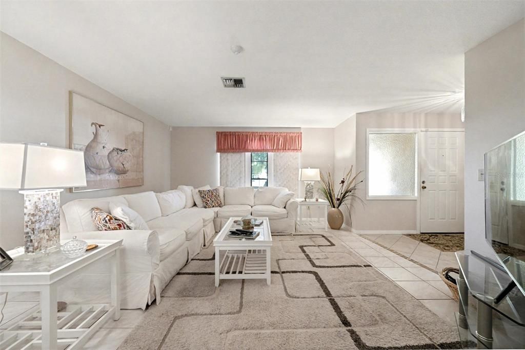 For Sale: $525,000 (3 beds, 2 baths, 1757 Square Feet)