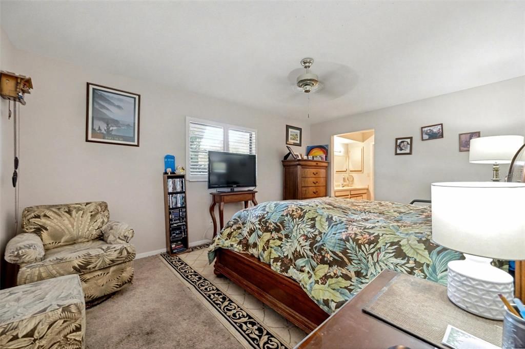 For Sale: $525,000 (3 beds, 2 baths, 1757 Square Feet)