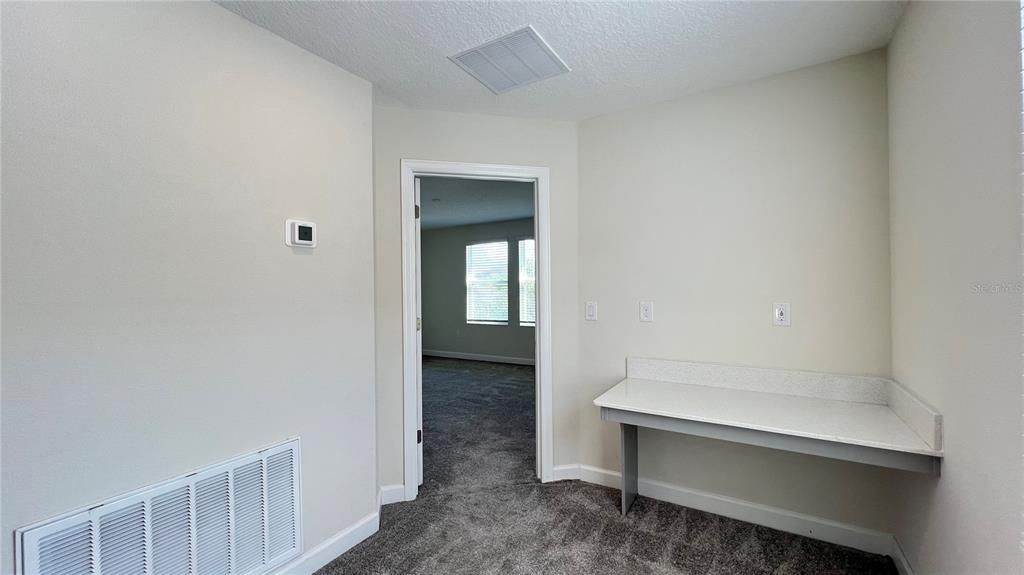 For Sale: $515,000 (4 beds, 3 baths, 2042 Square Feet)