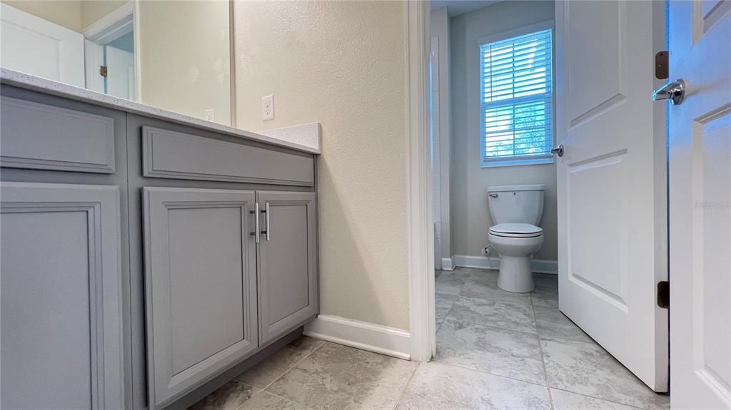 For Sale: $515,000 (4 beds, 3 baths, 2042 Square Feet)