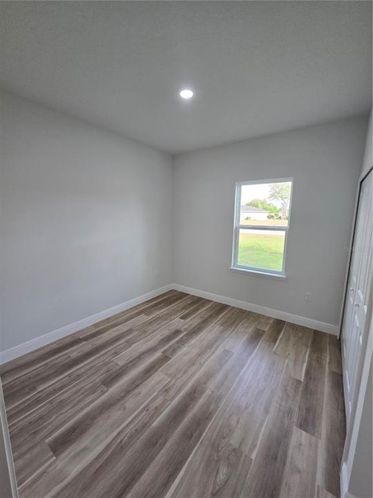 待售: $315,000 (4 贝兹, 3 浴室, 1865 平方英尺)