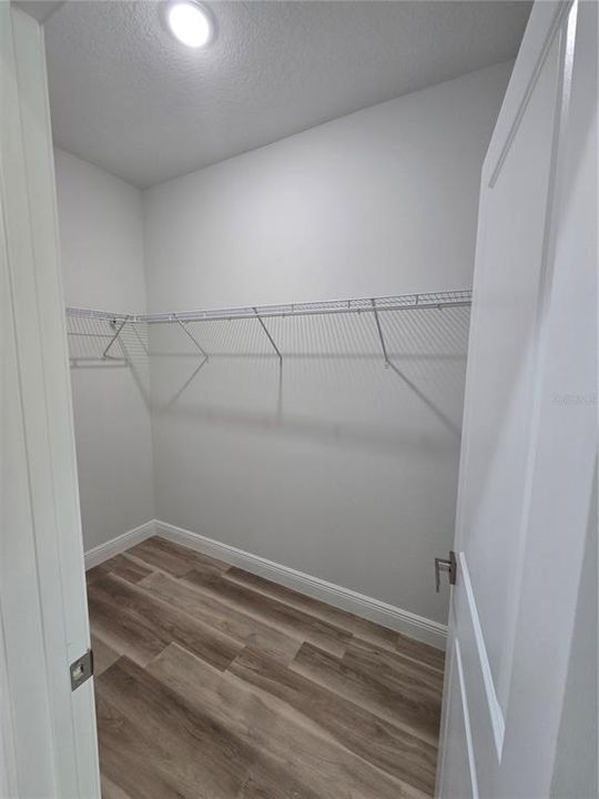 待售: $315,000 (4 贝兹, 3 浴室, 1865 平方英尺)