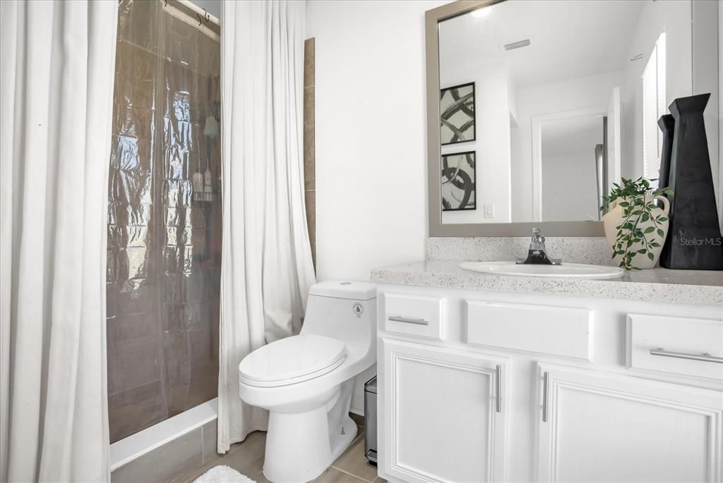 待售: $265,000 (3 贝兹, 2 浴室, 1488 平方英尺)