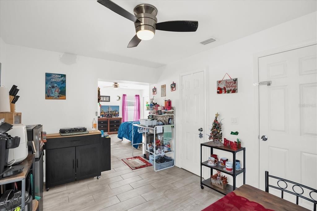 待售: $265,000 (3 贝兹, 2 浴室, 1488 平方英尺)