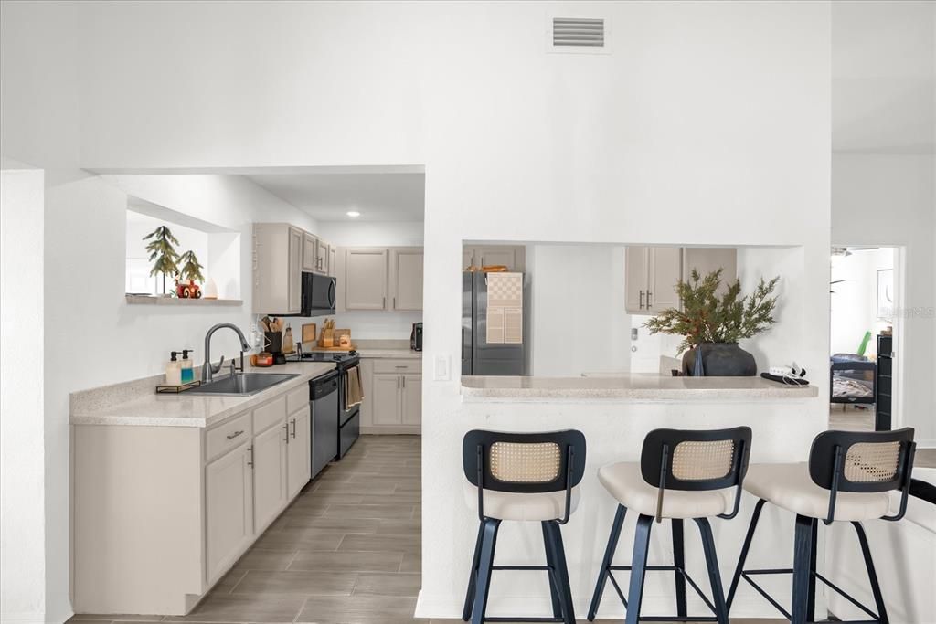 待售: $265,000 (3 贝兹, 2 浴室, 1488 平方英尺)