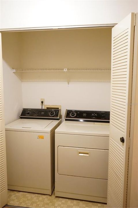 For Sale: $170,000 (2 beds, 2 baths, 1227 Square Feet)