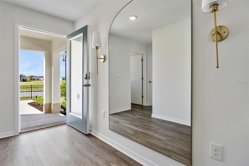 For Sale: $318,990 (3 beds, 2 baths, 1904 Square Feet)