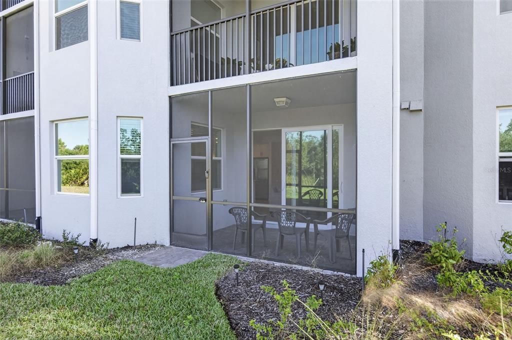 待售: $255,000 (2 贝兹, 2 浴室, 1180 平方英尺)