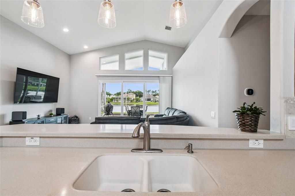 En Renta: $3,300 (4 camas, 3 baños, 2626 Pies cuadrados)