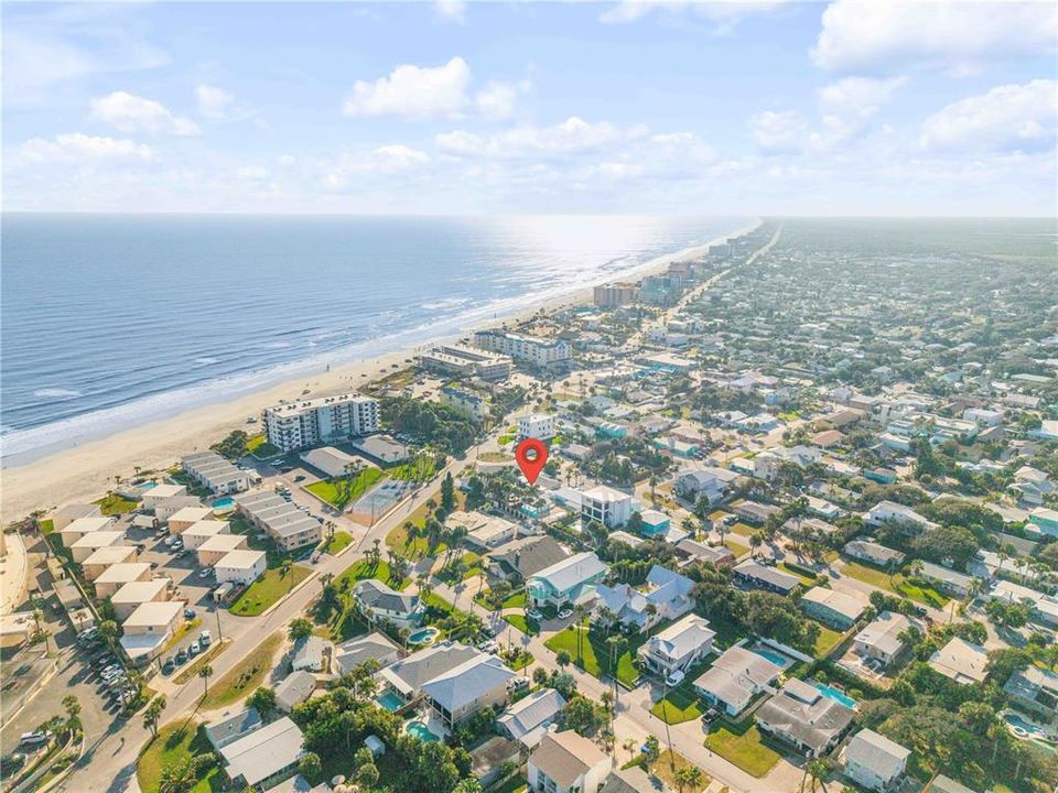 For Sale: $849,000 (2 beds, 2 baths, 1205 Square Feet)