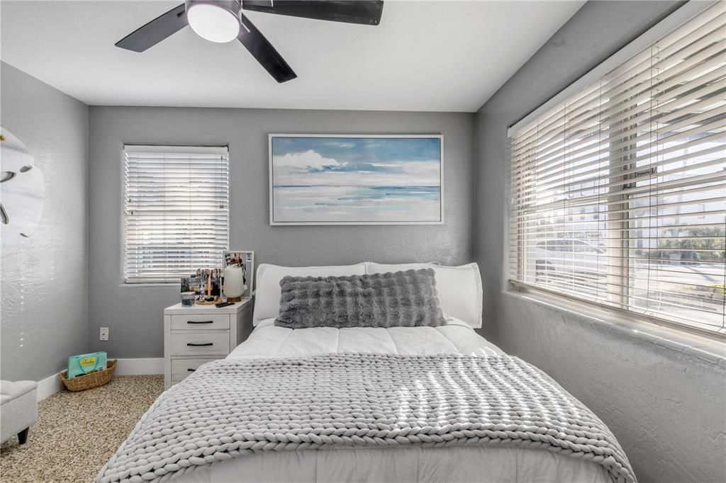 For Sale: $849,000 (2 beds, 2 baths, 1205 Square Feet)