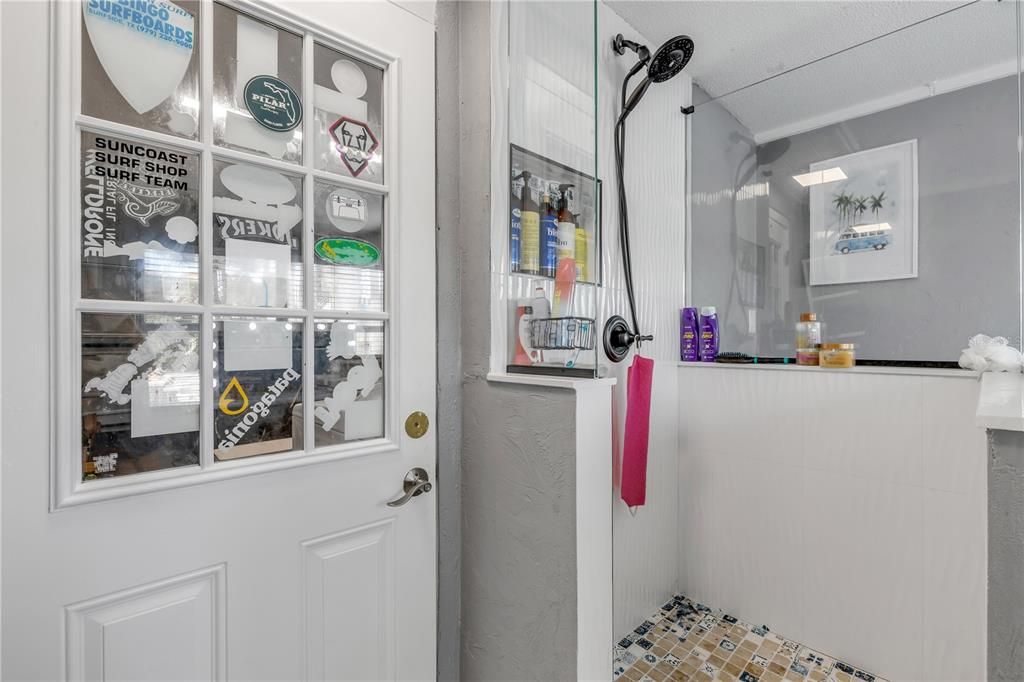 For Sale: $849,000 (2 beds, 2 baths, 1205 Square Feet)