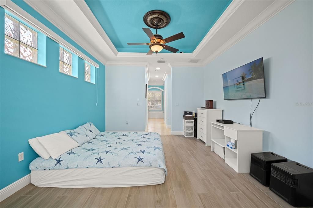 На продажу: $599,900 (4 спален, 3 ванн, 2351 Квадратных фут)