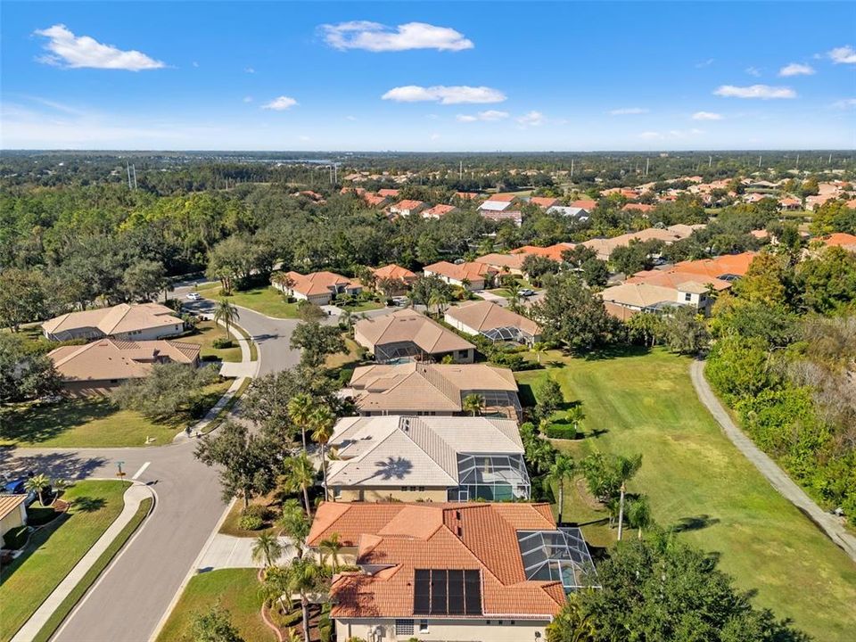 На продажу: $599,900 (4 спален, 3 ванн, 2351 Квадратных фут)