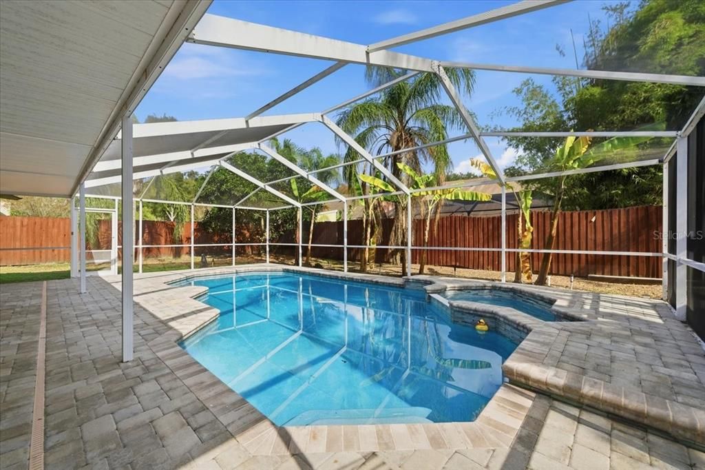 待售: $599,000 (4 贝兹, 2 浴室, 2193 平方英尺)