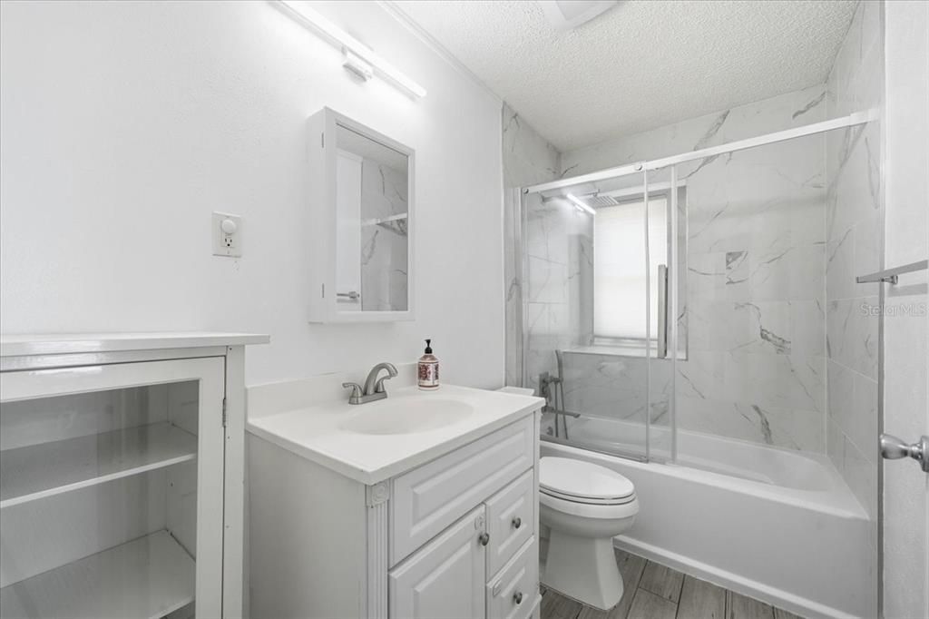 待售: $599,000 (4 贝兹, 2 浴室, 2193 平方英尺)