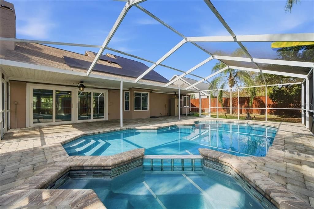 待售: $599,000 (4 贝兹, 2 浴室, 2193 平方英尺)