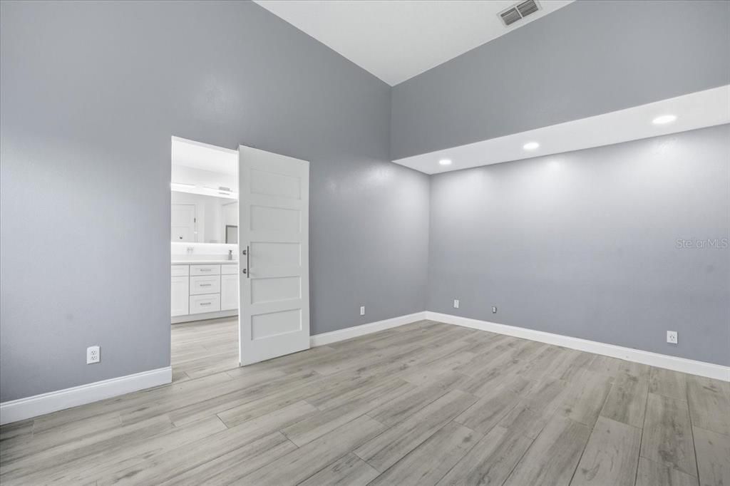 待售: $599,000 (4 贝兹, 2 浴室, 2193 平方英尺)