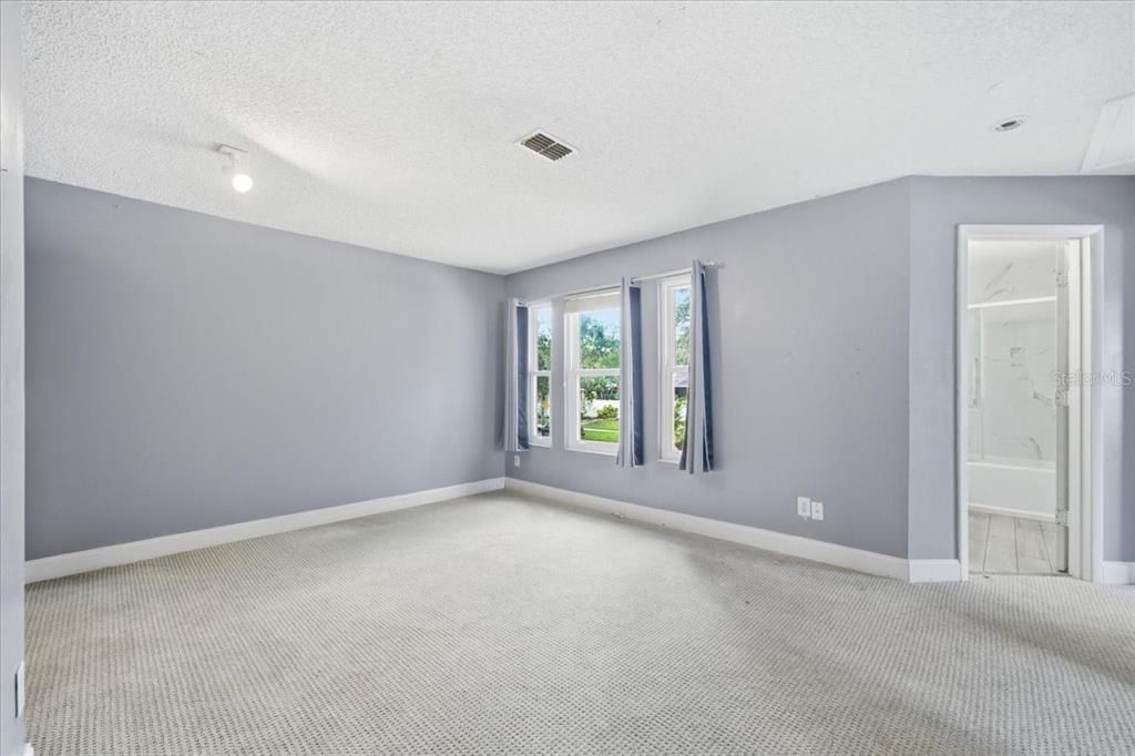 待售: $599,000 (4 贝兹, 2 浴室, 2193 平方英尺)