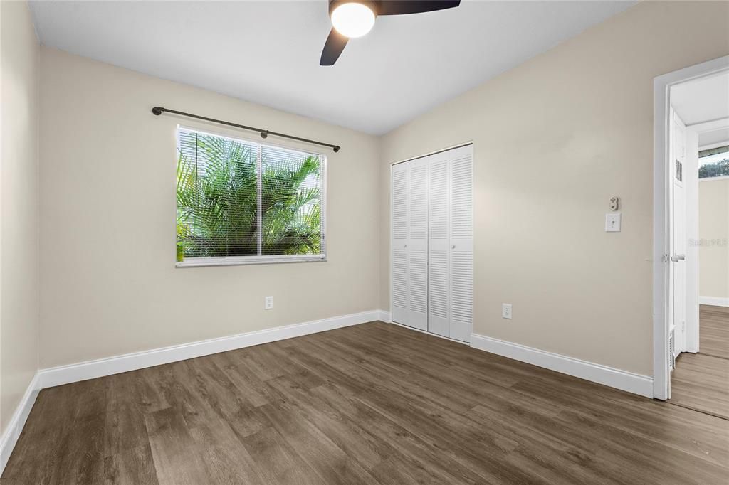 合同活跃: $325,000 (0 贝兹, 0 浴室, 1878 平方英尺)