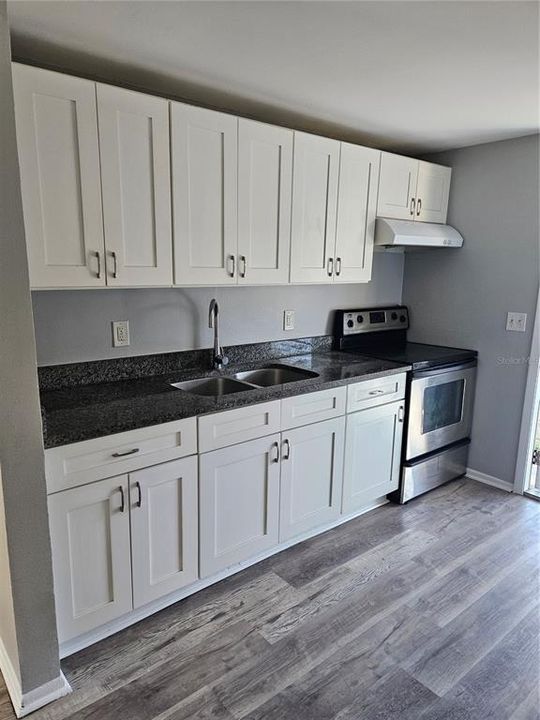 В аренду: $1,500 (2 спален, 1 ванн, 648 Квадратных фут)