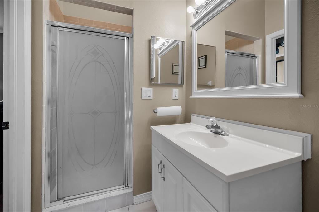 待售: $625,000 (4 贝兹, 3 浴室, 2462 平方英尺)