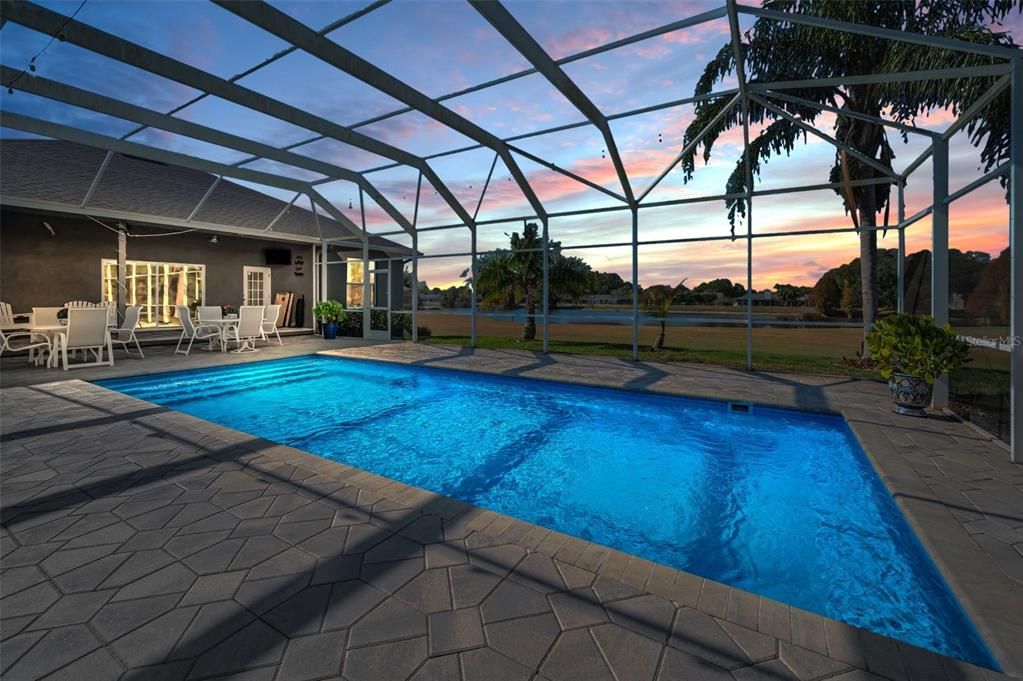 待售: $625,000 (4 贝兹, 3 浴室, 2462 平方英尺)