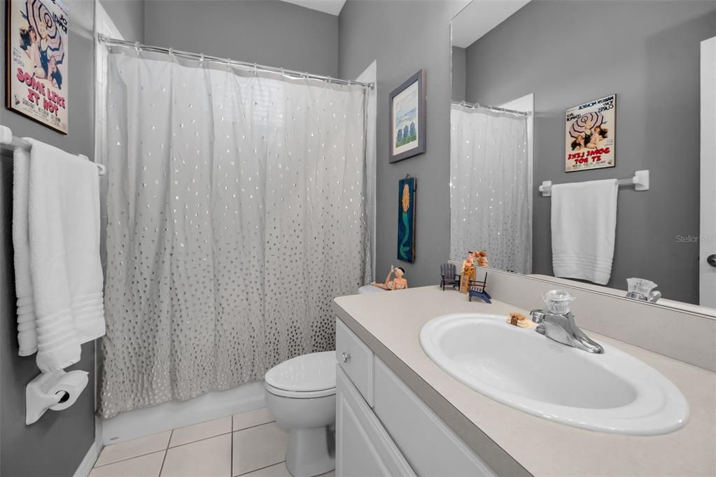 待售: $625,000 (4 贝兹, 3 浴室, 2462 平方英尺)