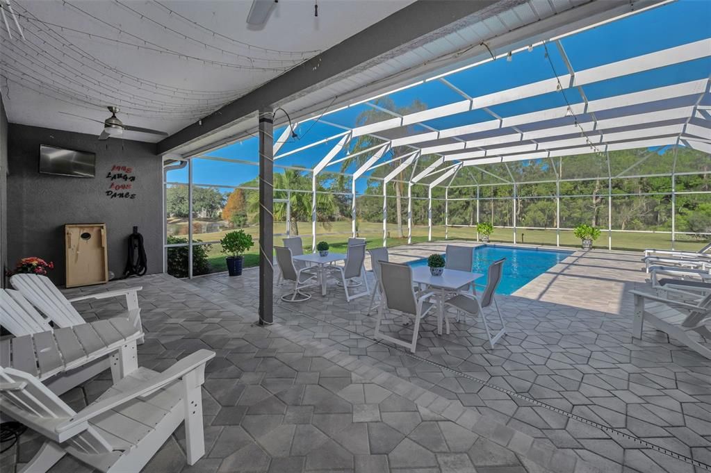 待售: $625,000 (4 贝兹, 3 浴室, 2462 平方英尺)