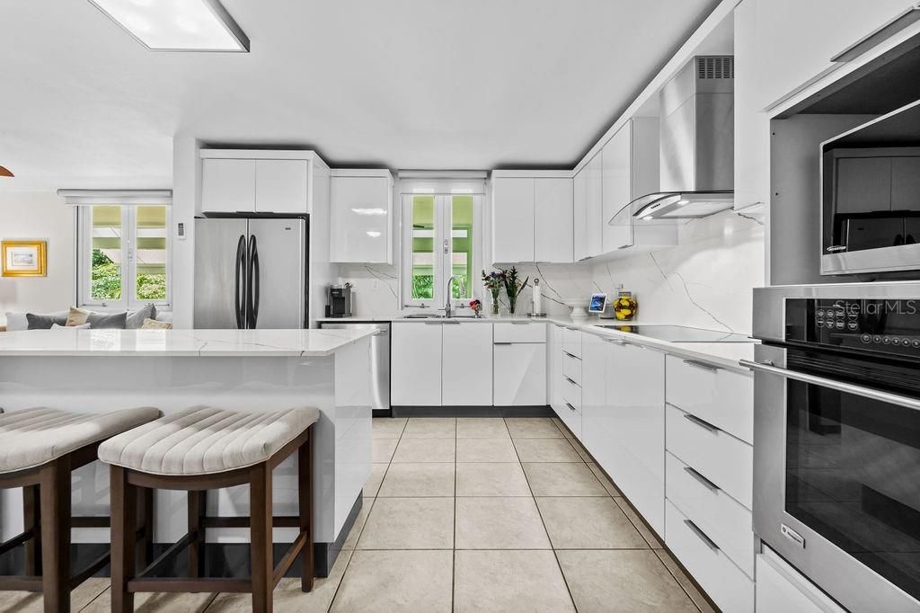 For Sale: $885,000 (4 beds, 3 baths, 3780 Square Feet)