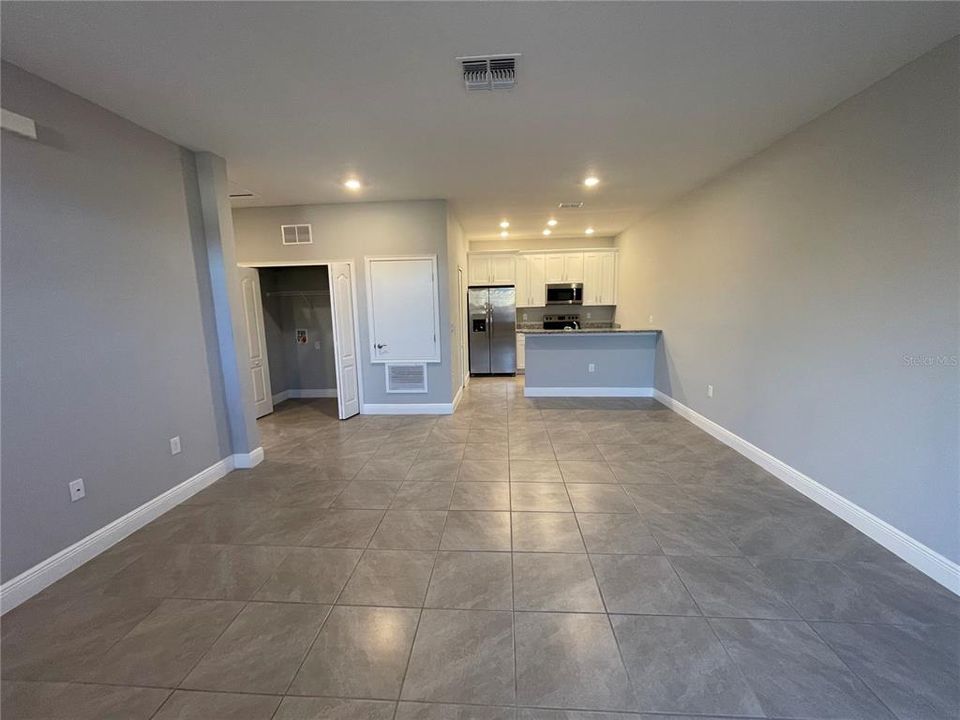 出租: $1,500 (2 贝兹, 2 浴室, 1050 平方英尺)