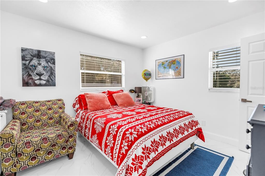 En Venta: $556,000 (4 camas, 3 baños, 1747 Pies cuadrados)