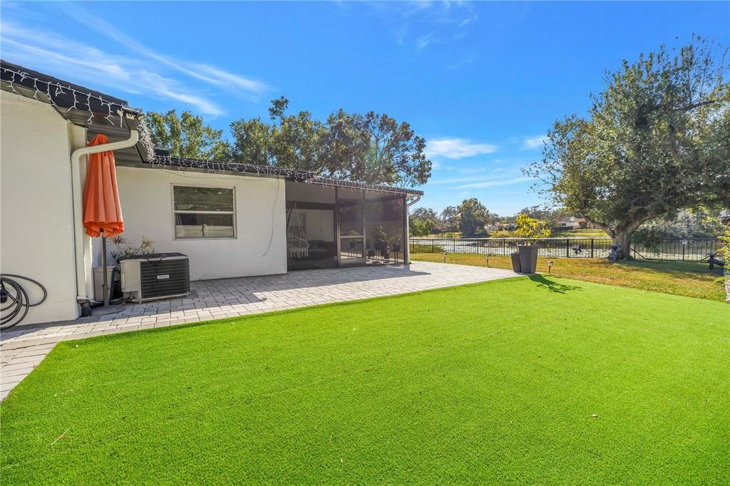 En Venta: $556,000 (4 camas, 3 baños, 1747 Pies cuadrados)